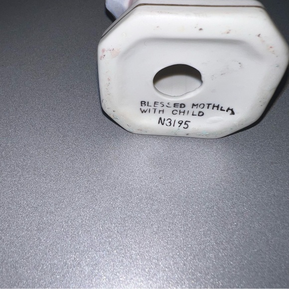 Vintage Napcoware Blessed Mother and Baby 7” Japan N3195 Used - Picture 4 of 4